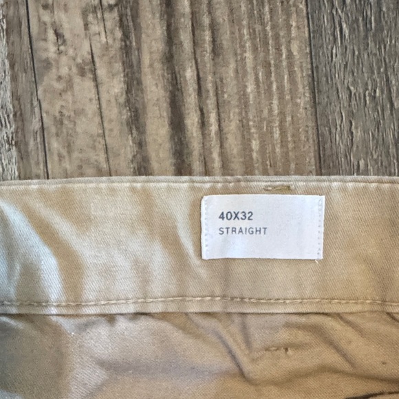 GAP Men's Khaki Chinos - Picture 4 of 5